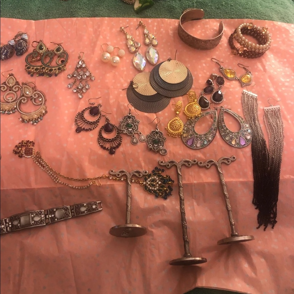 Jewelry lot